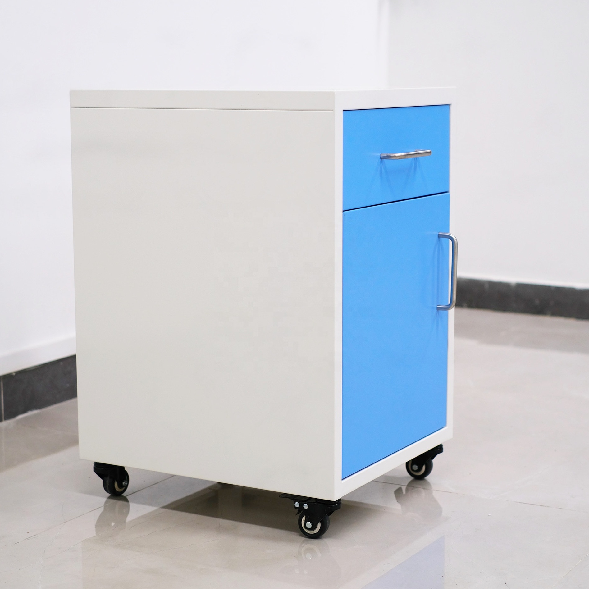 Custom Laboratory Cabinets Met - Medical Lab Furniture のレビューと価格