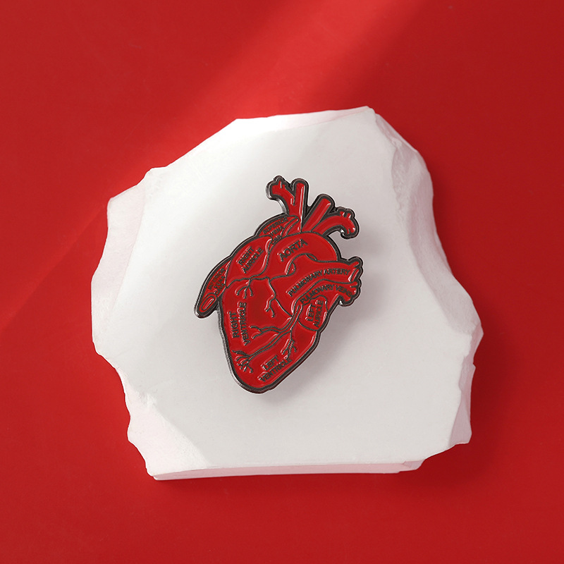 Anatomical Heart Enamel Pin Br - Medical Label のレビューと価格